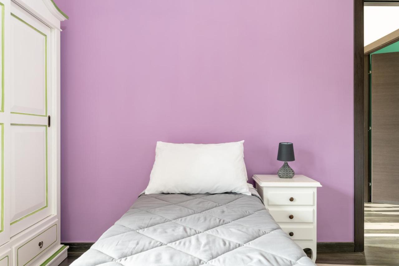 Myricae Rooms Affittacamere No Late Arrival 피우미치노 외부 사진