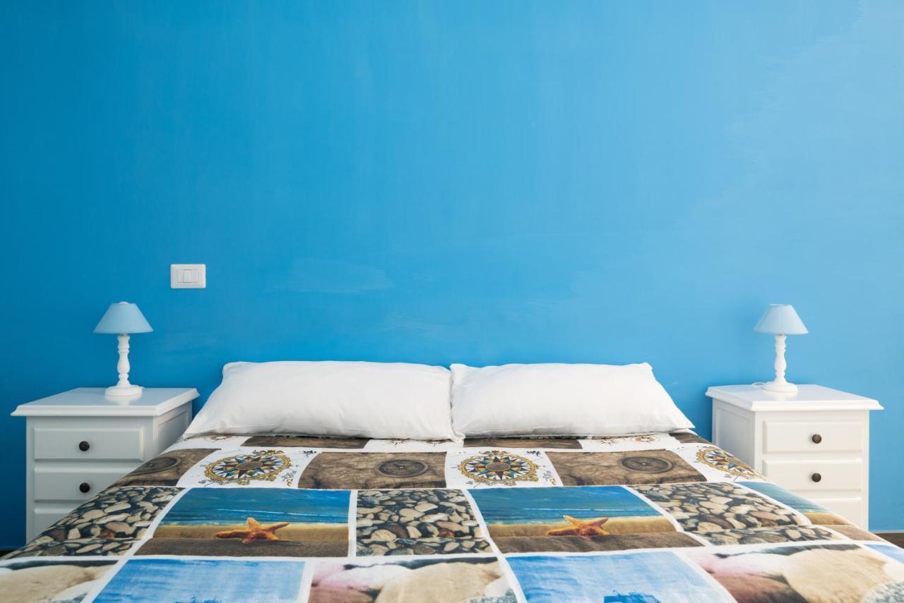 Myricae Rooms Affittacamere No Late Arrival 피우미치노 외부 사진