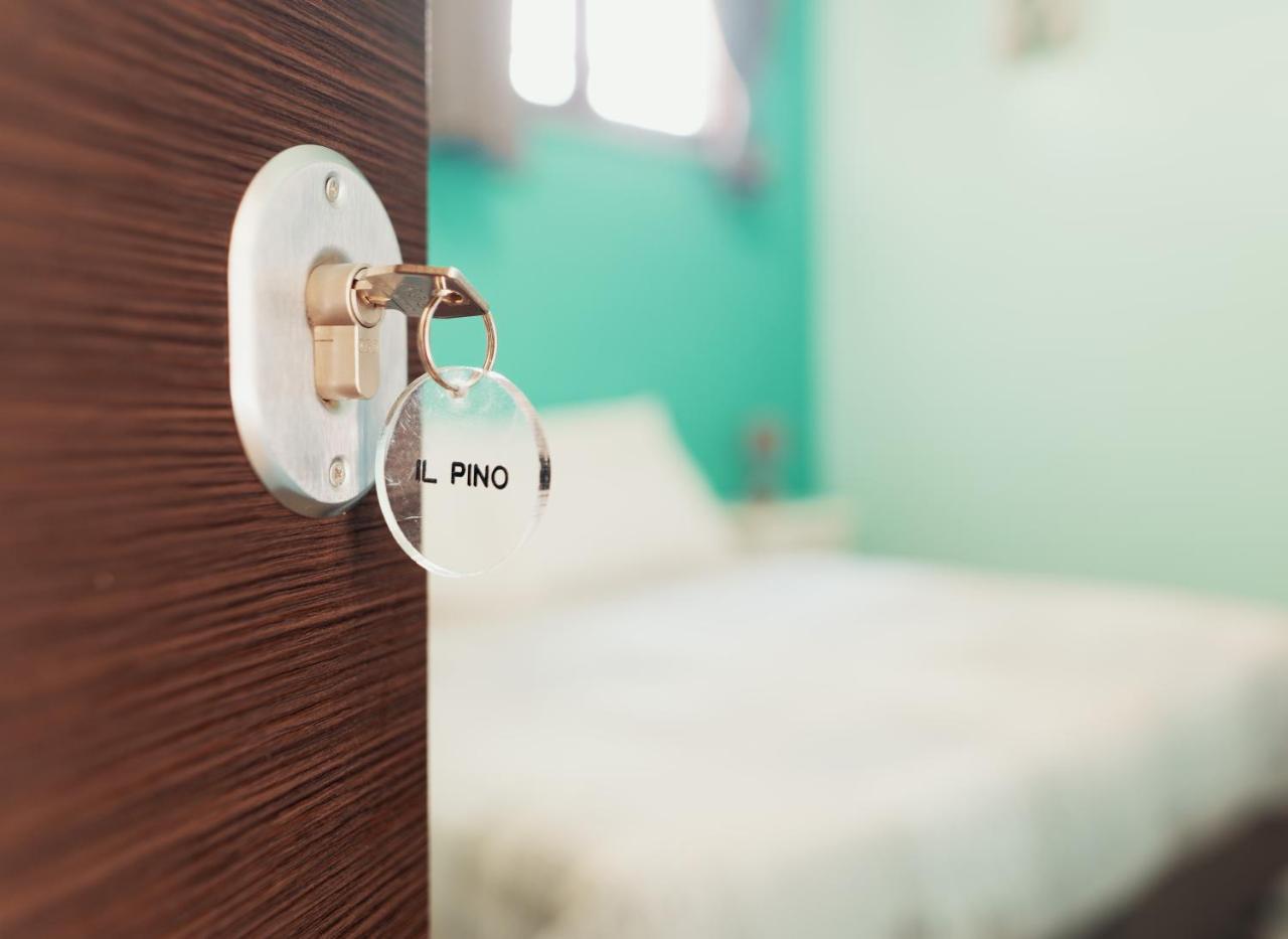 Myricae Rooms Affittacamere No Late Arrival 피우미치노 외부 사진